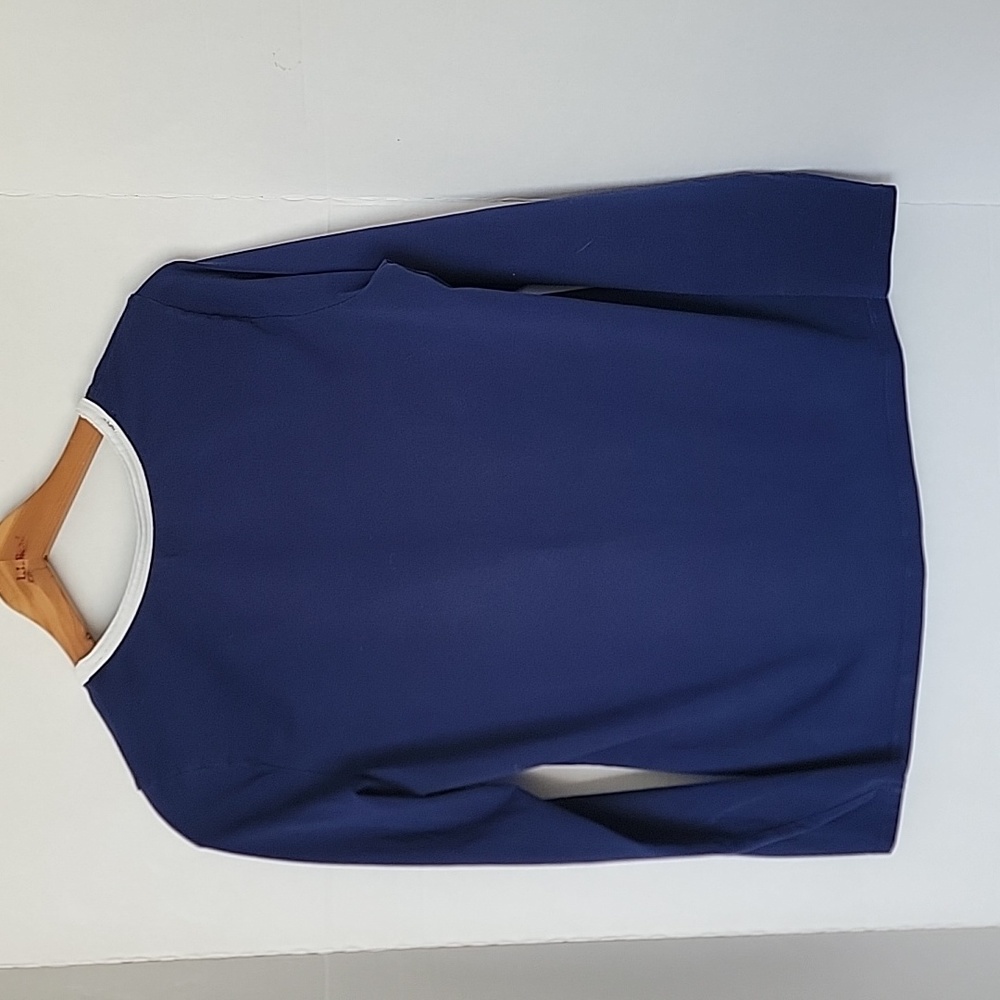 Lands' End Women's Blue W/ White Trim Long Sleeve Top,  MP/P - Picture 2 of 8